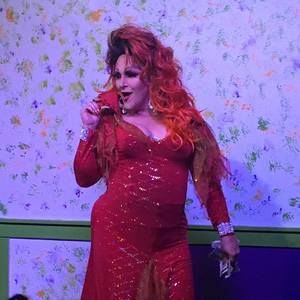 Meet your Posher, Roxy